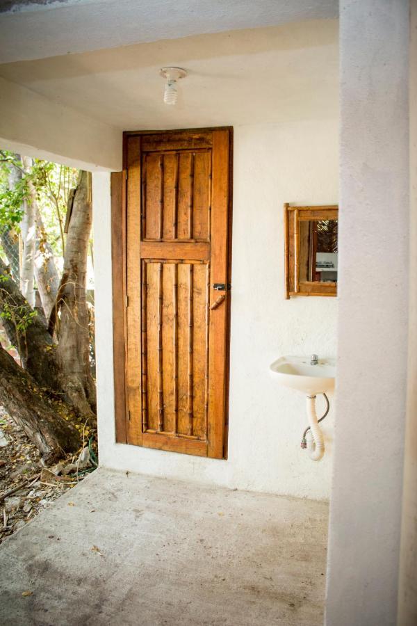 Casa Mexica Bungalows Zihuatanejo Eksteriør billede