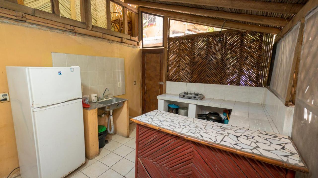Casa Mexica Bungalows Zihuatanejo Eksteriør billede