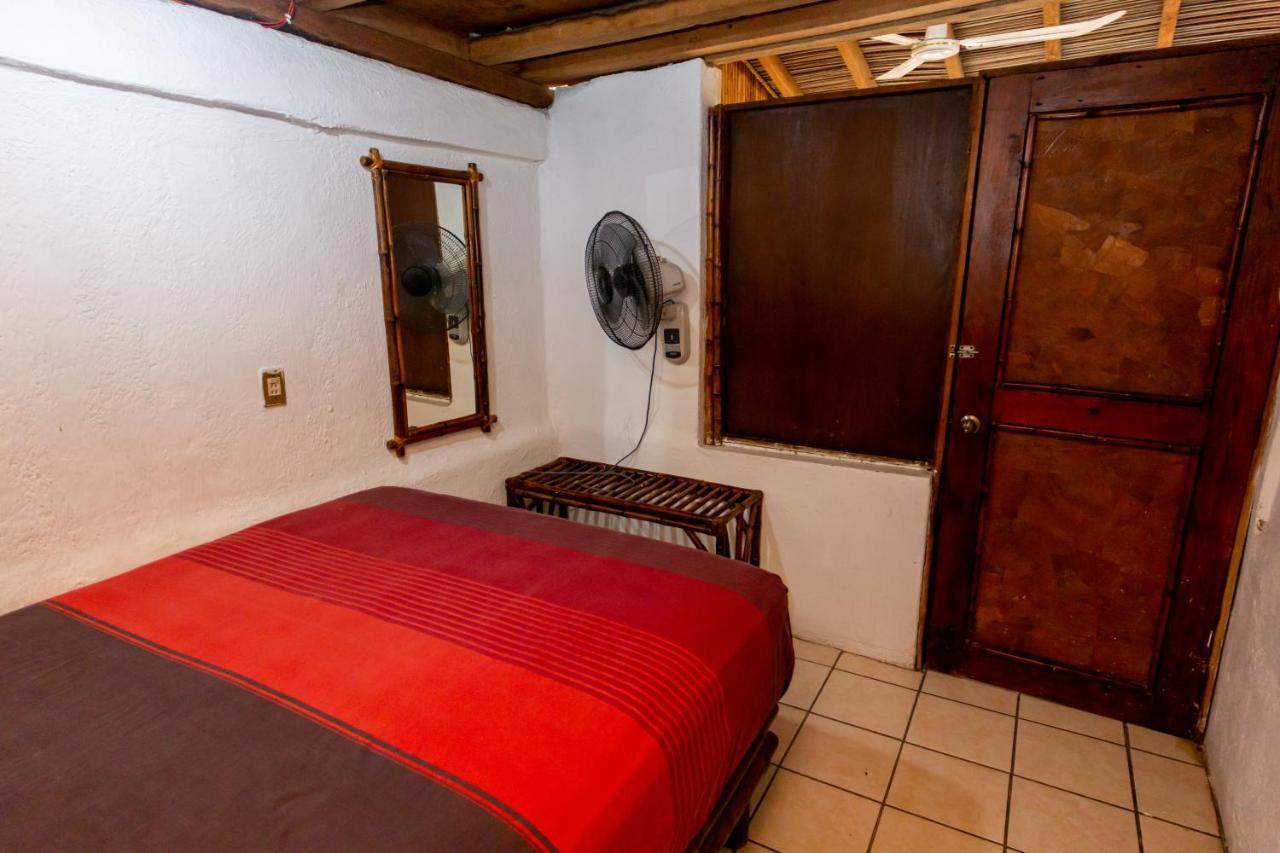 Casa Mexica Bungalows Zihuatanejo Eksteriør billede