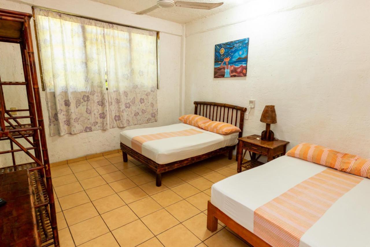 Casa Mexica Bungalows Zihuatanejo Eksteriør billede