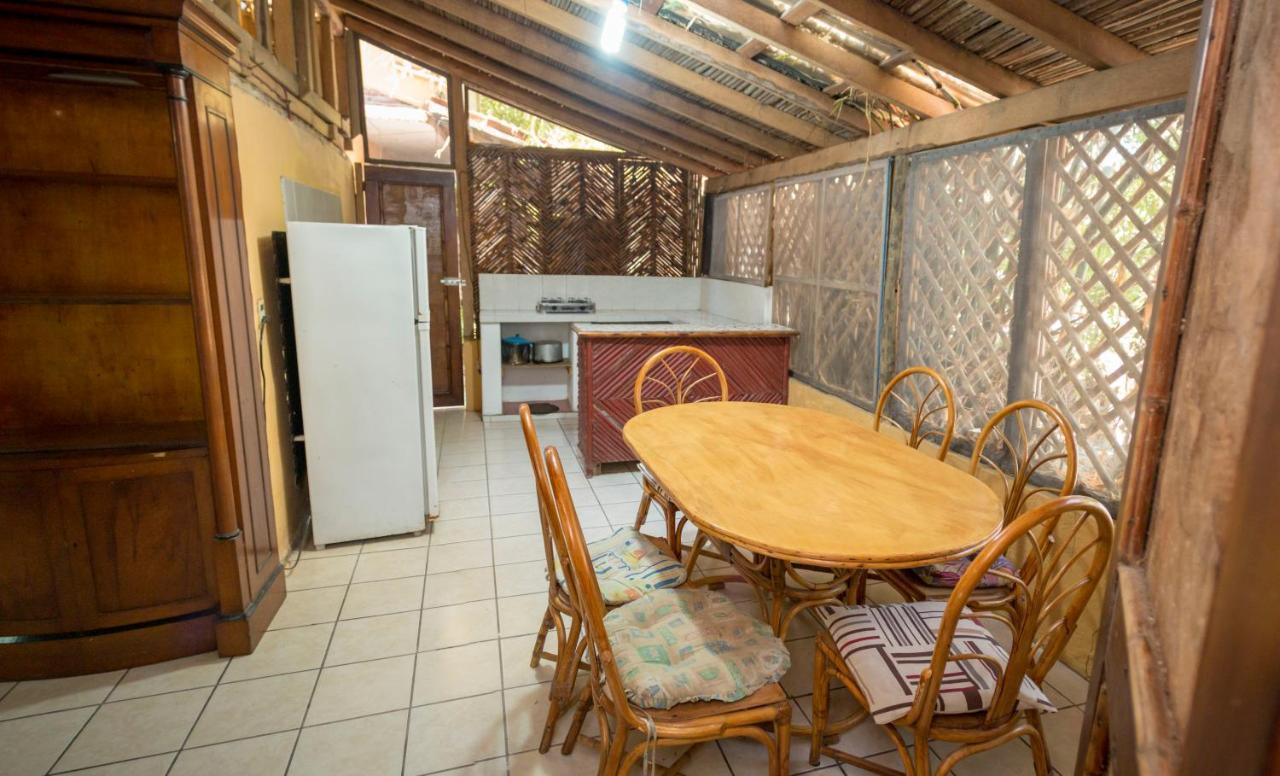 Casa Mexica Bungalows Zihuatanejo Eksteriør billede