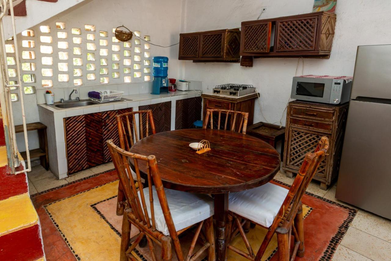 Casa Mexica Bungalows Zihuatanejo Eksteriør billede