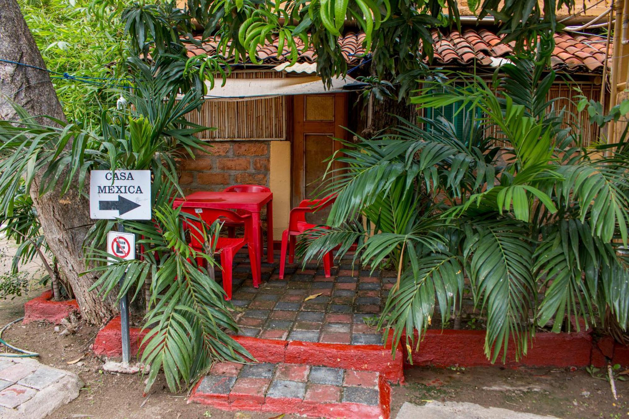 Casa Mexica Bungalows Zihuatanejo Eksteriør billede