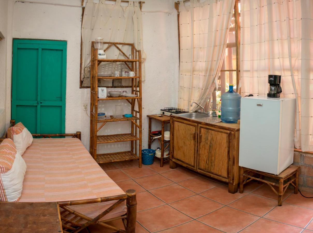 Casa Mexica Bungalows Zihuatanejo Eksteriør billede